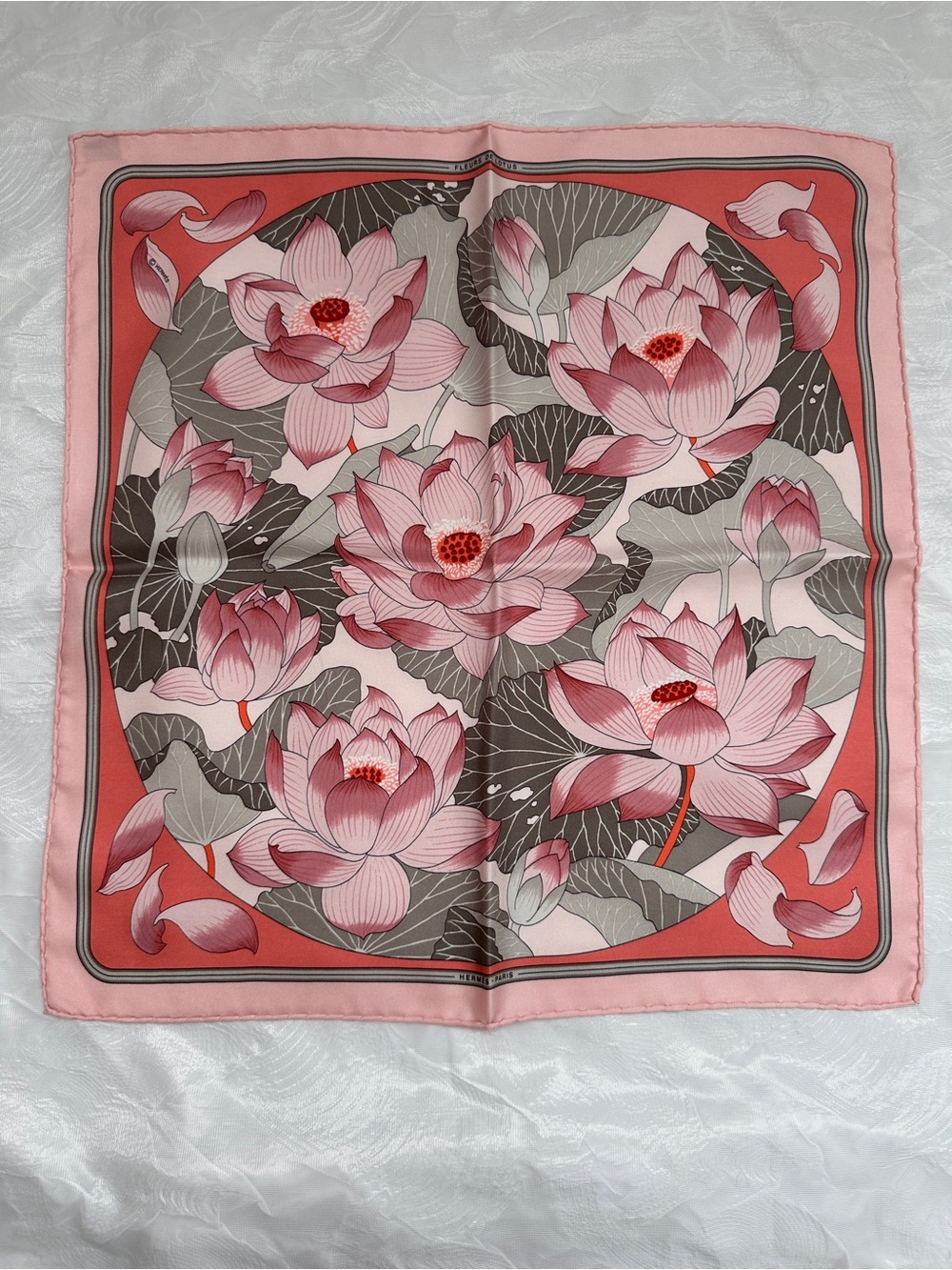 Hermes Fluers De Lotus Scarf 45